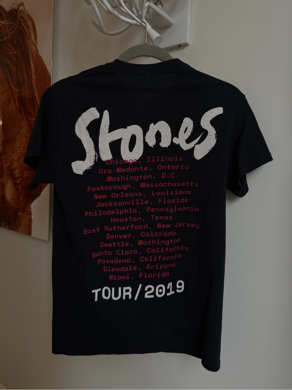 Rolling Stones 2019 Tongue Logo Tee - Black & Red